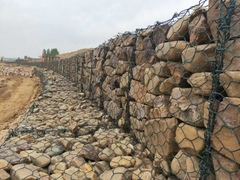 Hexagonal Gabion Mesh Double-Twist Netting Steel Wire Cage Gabion Baskets untuk Perlindungan Slope
