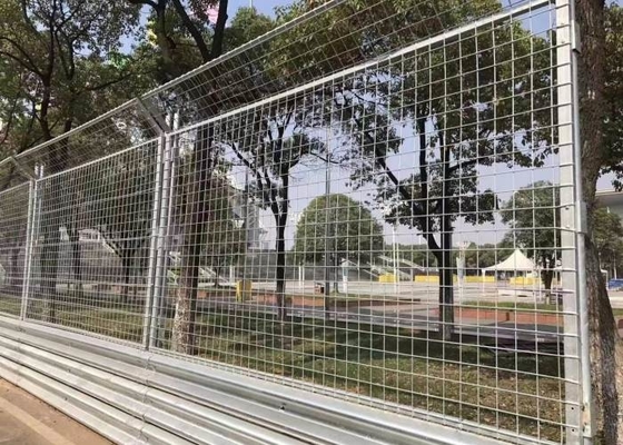 Pagar Mesh Dilas Roll Top Tugas Berat Putih Galvanis Untuk Keamanan Halaman