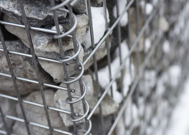 Panas Dicelup Galvanis Dinding Penahan Gabion Kandang Ketahanan Korosi