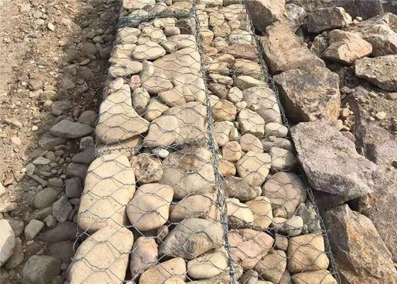 6 * 8, 8 * 10,10 * 12 Kandang Gabion Kawat Logam Berisi Batu Untuk Perlindungan Erosi Tanah Atau Tepian Sungai