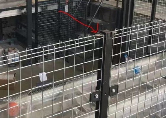 Pagar Mesh Dilas Roll Top Tugas Berat Putih Galvanis Untuk Keamanan Halaman