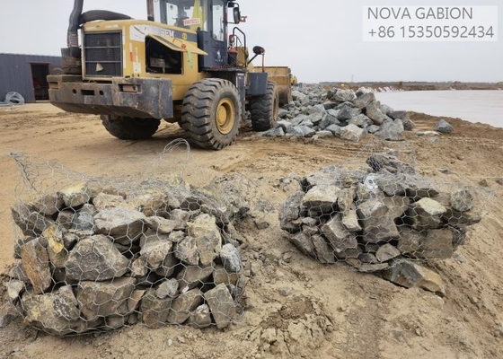 Flood Control 4.0mm Gabion Mesh Cage Untuk Stone Sack kotak gabion Sungai mengisi kantong gabion PVC dilapisi kantong gabion