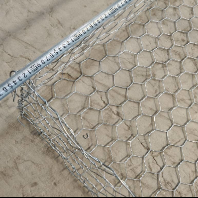 Kawat Gabion Hexagonal Lapis PVC untuk Pengendalian Erosi 10x12cm