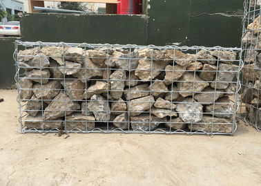 Galfan Dilapisi Gabion Wire Mesh Panel Interior Gabion Desain Warna Silver