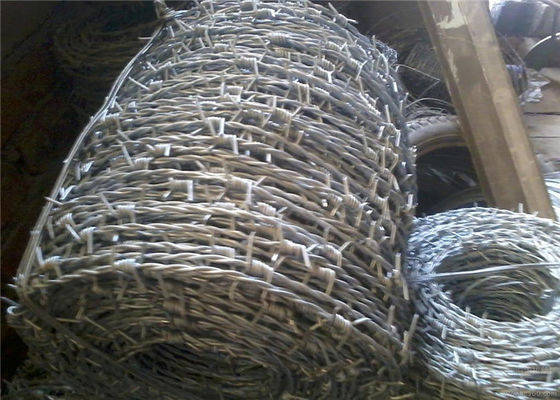 Kawat Berduri Pisau Cukur Concertina 50kg iter 20g Dilapisi Seng