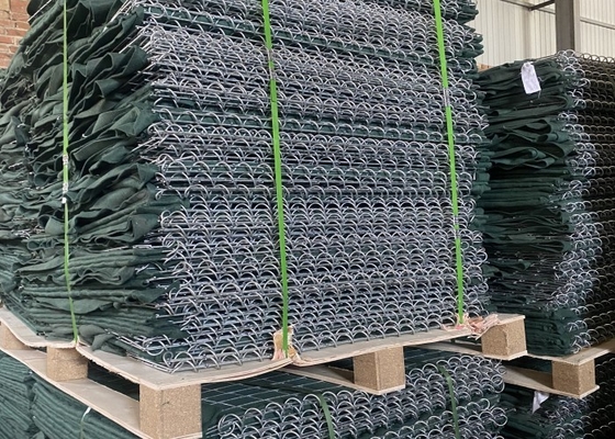 50x50mm Ukuran Lubang Penghalang Pasir iter Dengan 250G-300G/M2 Warna Hijau Geotekstil