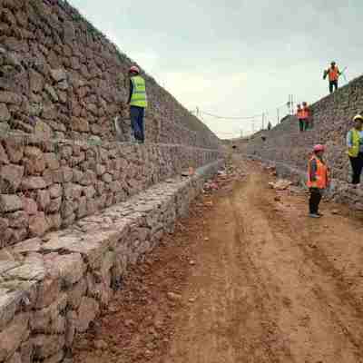 Keranjang Kotak Gabion Kawat Logam Galvanis, Desain Hexagonal untuk Lanskap dan Teknik Sipil