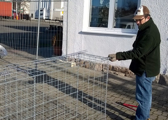 Pvc Dilapisi Logam Gabion Keranjang / Kandang Batu Gabion Umur Panjang Rentang